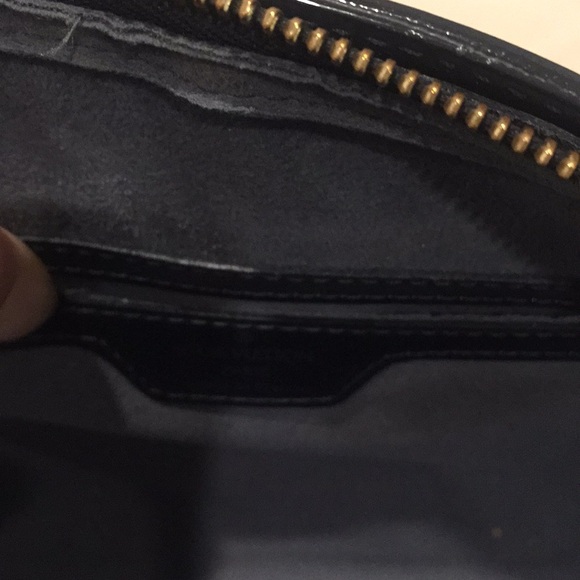 Louis Vuitton Papillon Leather Bag - Picture 6 of 8